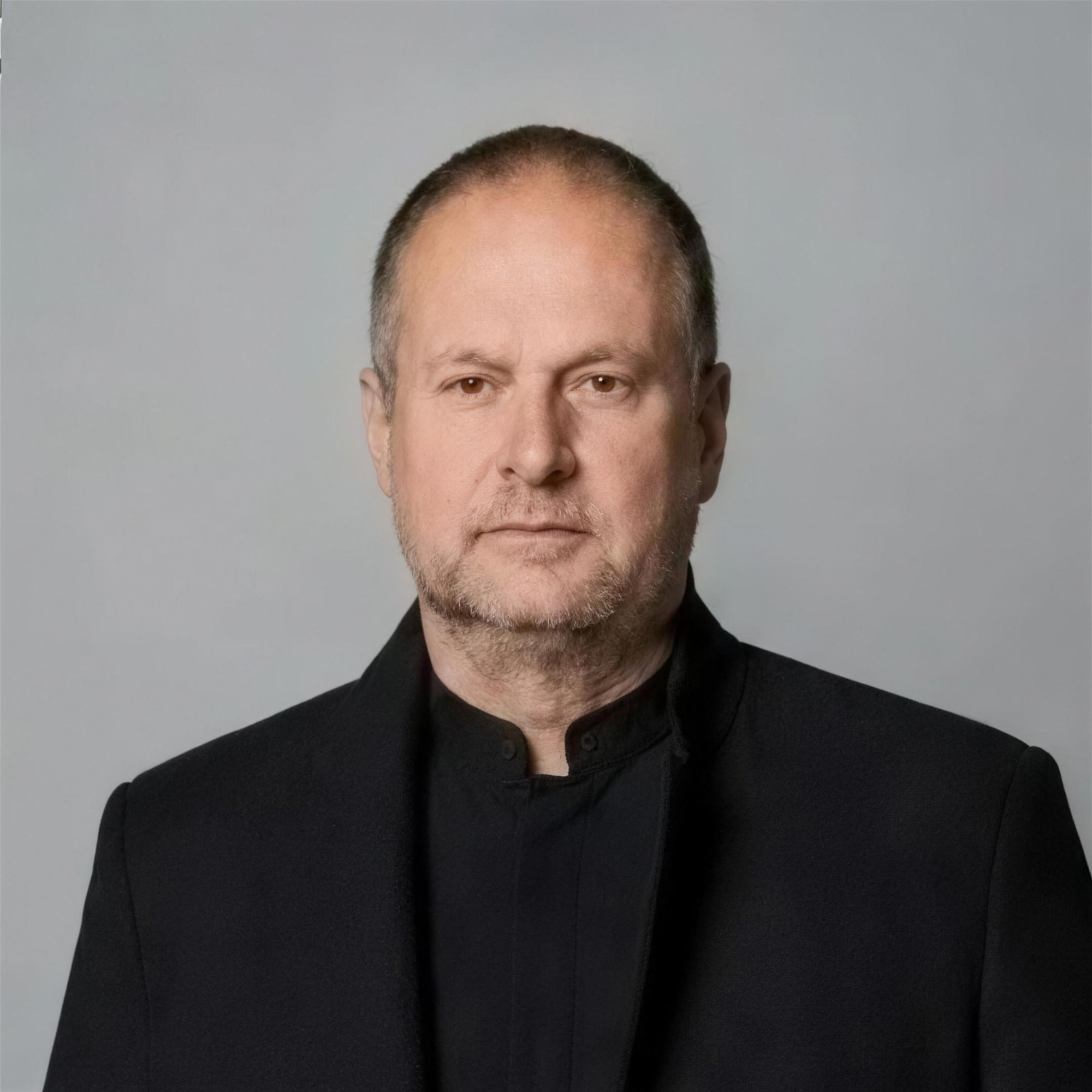 Portrait de Reinhard Voelkel, fondateur et CEO de TransActum